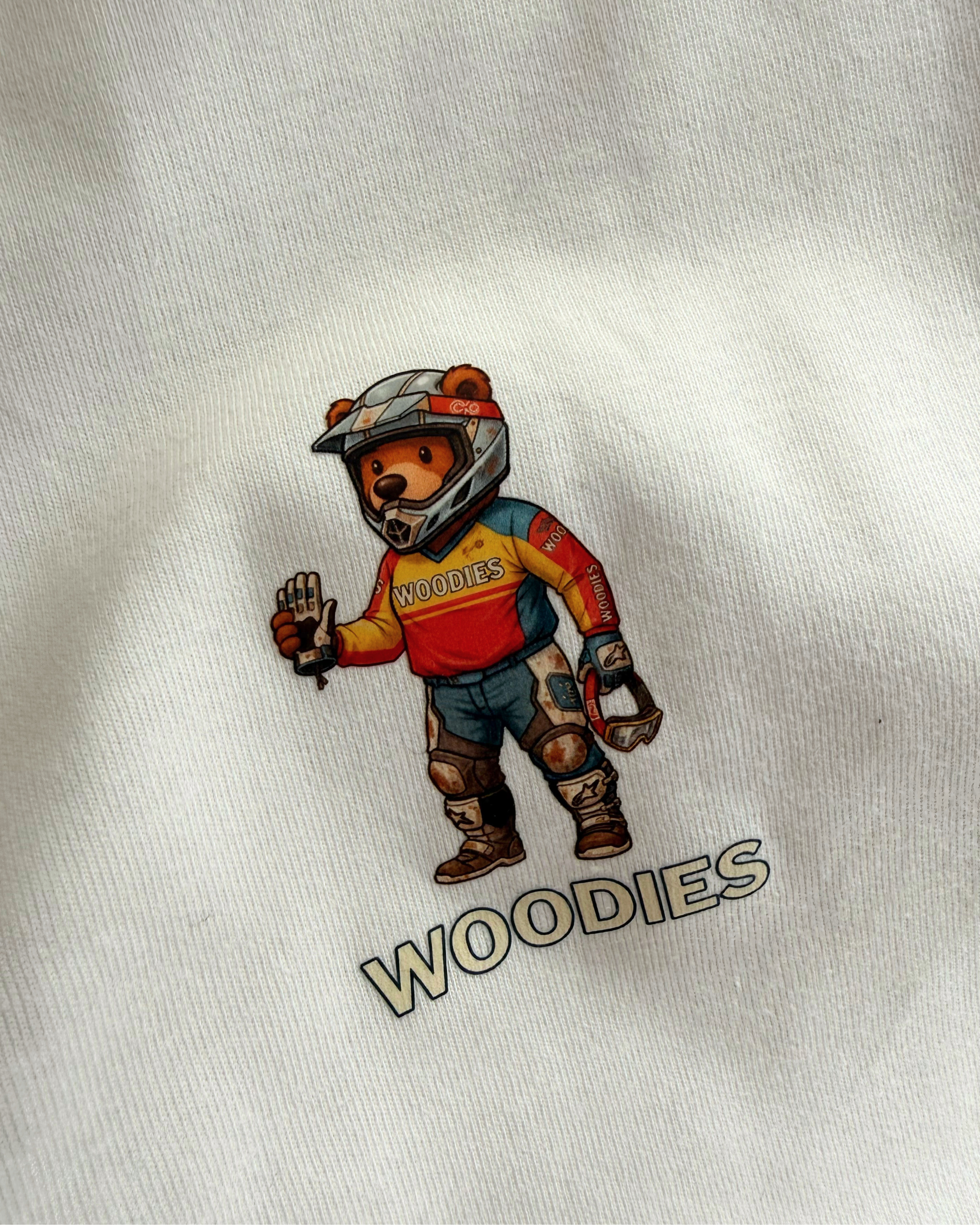 Camiseta Woodies
